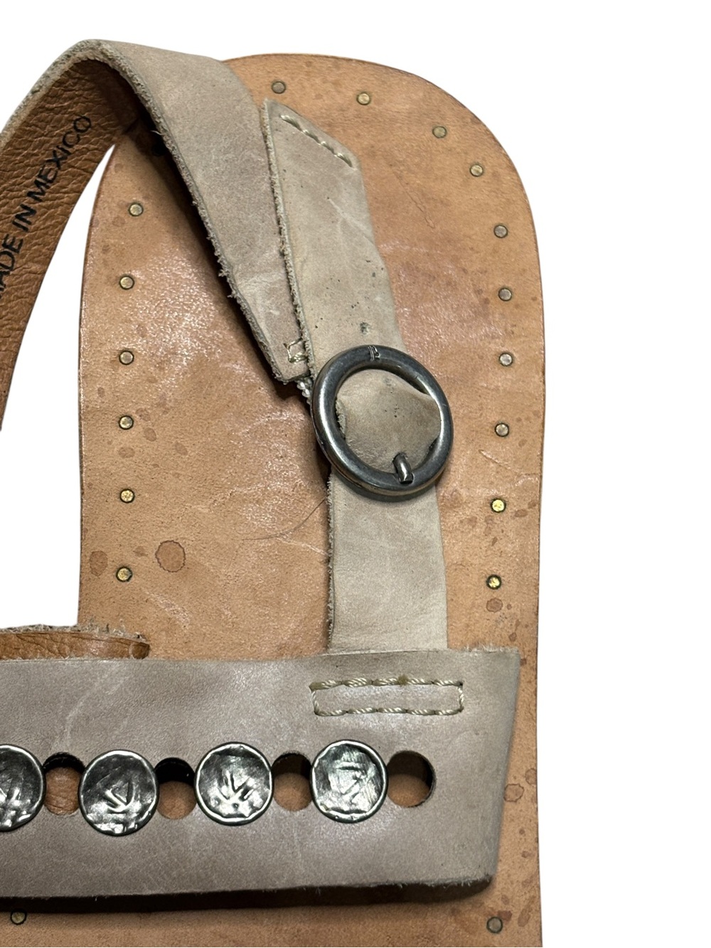FRYE Leather Studded Concho T-Strap Sandals 7.5M Gray Taupe Boho - Picture 4 of 5